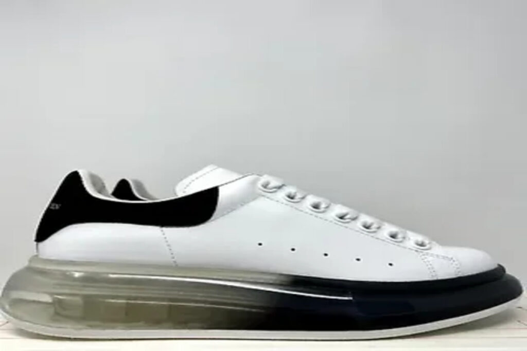 Alexander McQueen Oversized stylish Sneakers for men